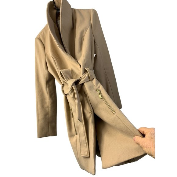 G by Guess Medium Beige Belted Single Breast Overcoat Shawl Collar EUC 6184 - Picture 5 of 13